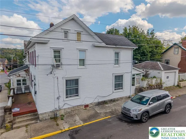 $229,900 | 436 Pennsylvania Avenue, Bangor, PA 18013