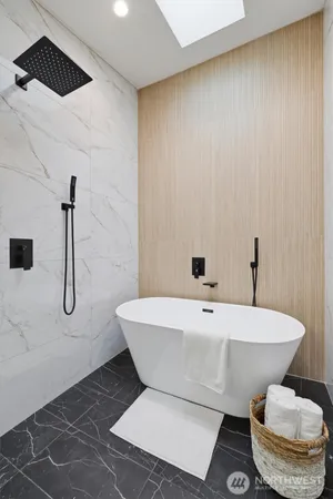 $799,950 | 1111 South Pearl Street, Seattle, WA 98108