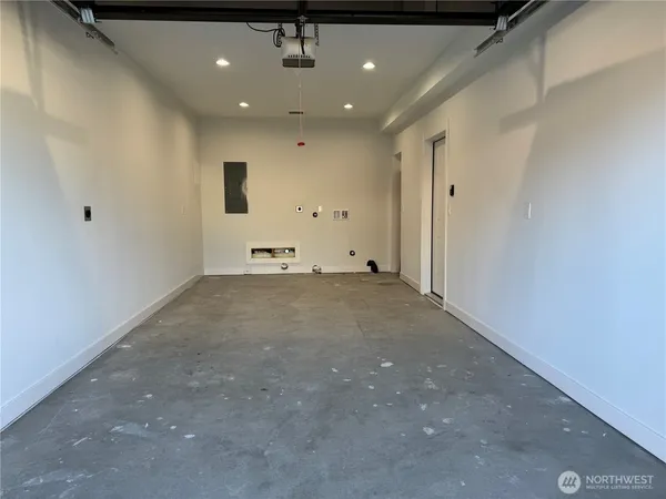$799,950 | 1111 South Pearl Street, Seattle, WA 98108