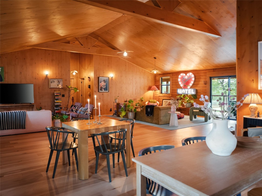127 Marina Road Smithville, TX 78957 - Photo 13 of 40 a dining room with furniture and wooden floor