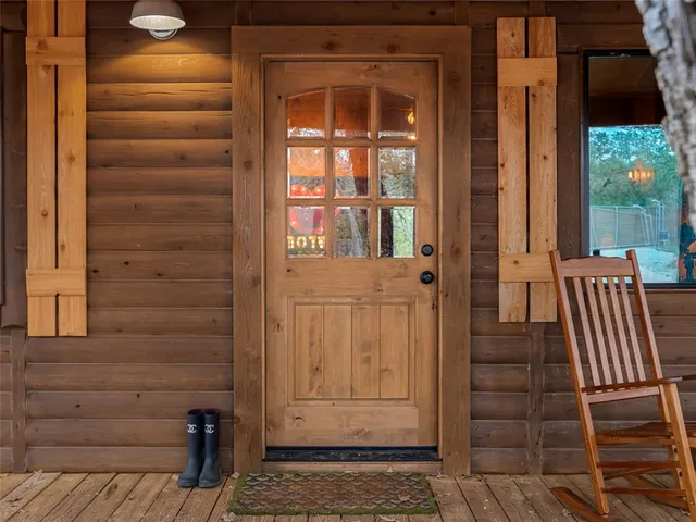 $999,000 | 127 Marina Road, Smithville, TX 78957