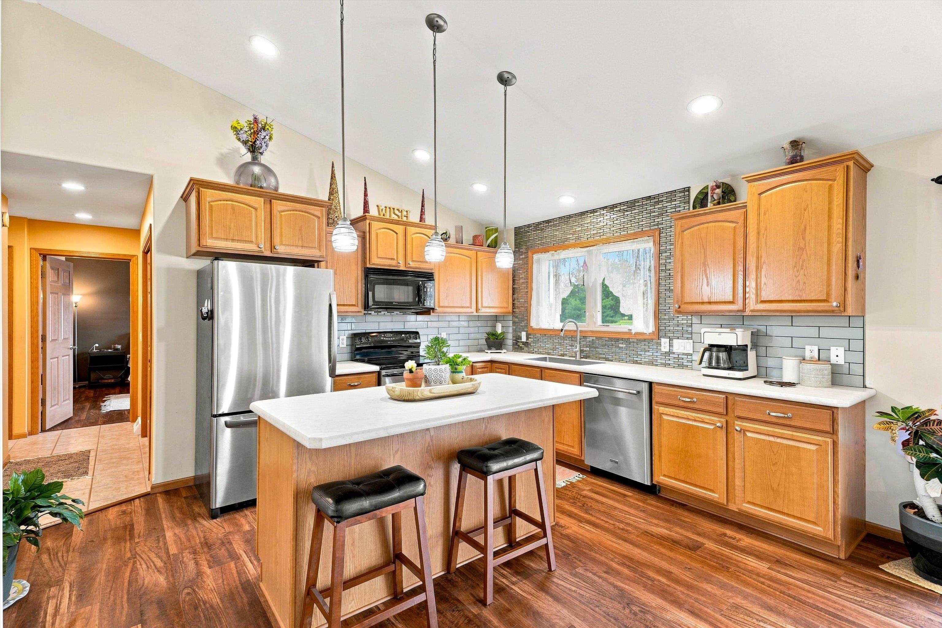 10585 County Rd Y Marshfield, WI 54449 - Photo 10 of 48 Gallery Image 10