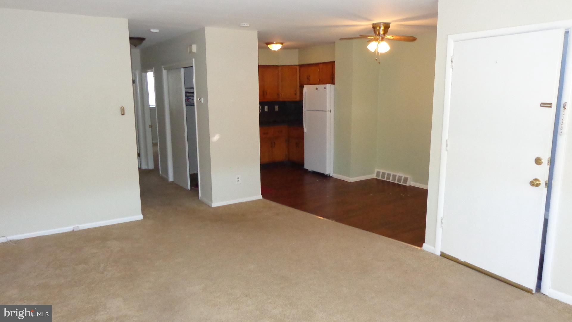 5 North Jeffrey Road Aldan, PA 19018 - Photo 8 of 28 First Floor View to the Kitchen and Breakfast Rm