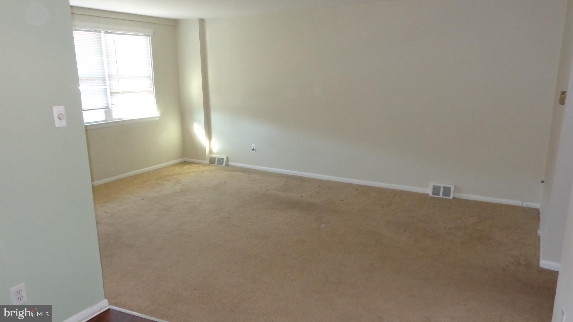 5 North Jeffrey Road Aldan, PA 19018 - Photo 10 of 28 First Floor Living Room View from Kitchen