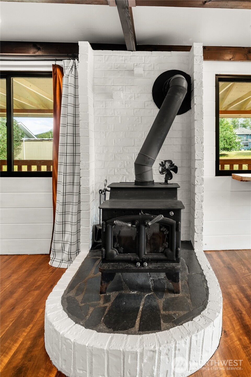 914 Garden Road Aberdeen, WA 98520 - Photo 9 of 40 Gallery Image 9