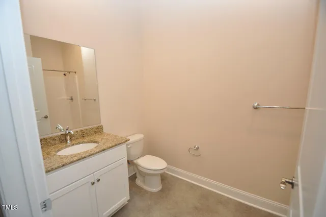 $900 | 231 North Chatham Avenue, Unit D, Siler City, NC 27344