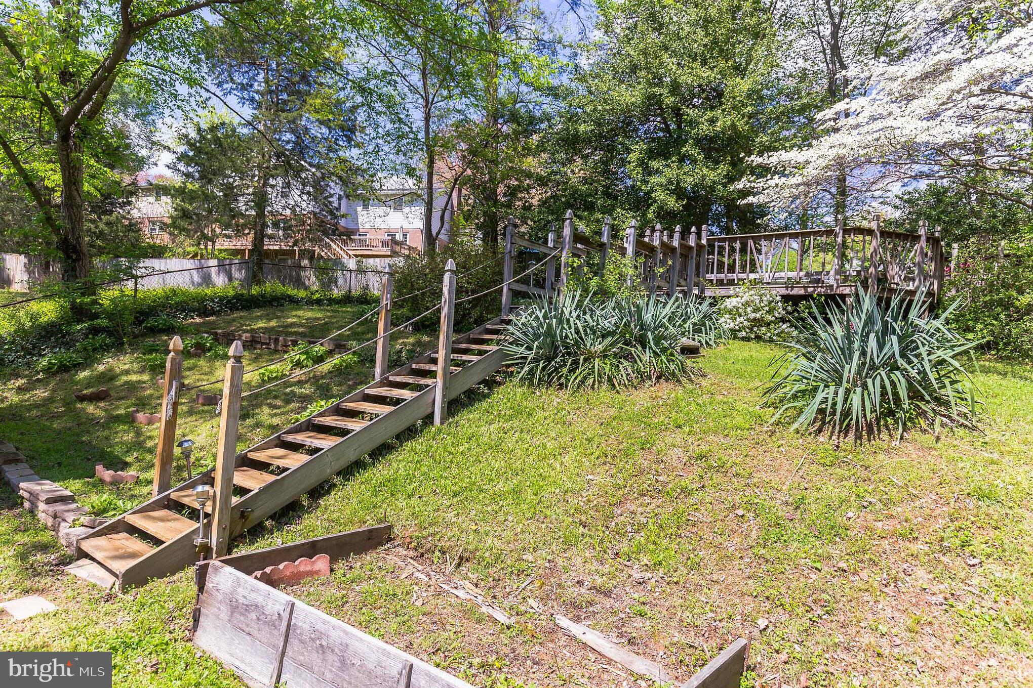 7020 Hadlow Drive Springfield, VA 22152 - Photo 25 of 29 a view of an outdoor space