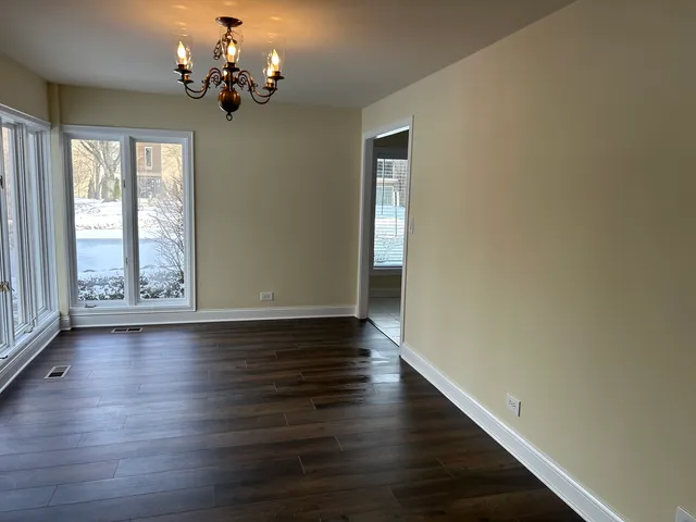 $815,000 | 1 Oak Brook Club Drive, Unit A105, Oak Brook, IL 60523