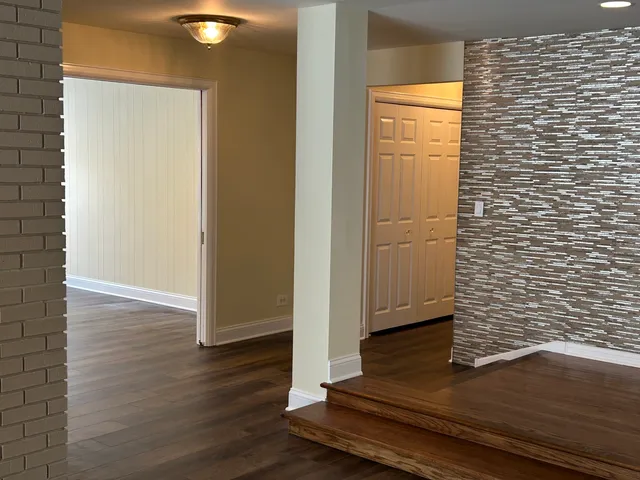 $815,000 | 1 Oak Brook Club Drive, Unit A105, Oak Brook, IL 60523