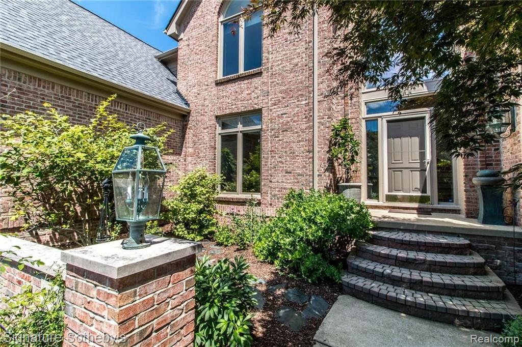 1650 Scenic Hollow Rochester Hills, MI 48306 - Photo 7 of 60