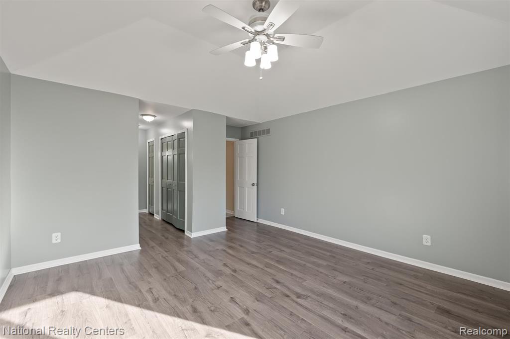 667 Shortridge Avenue Rochester Hills, MI 48307 - Photo 11 of 27
