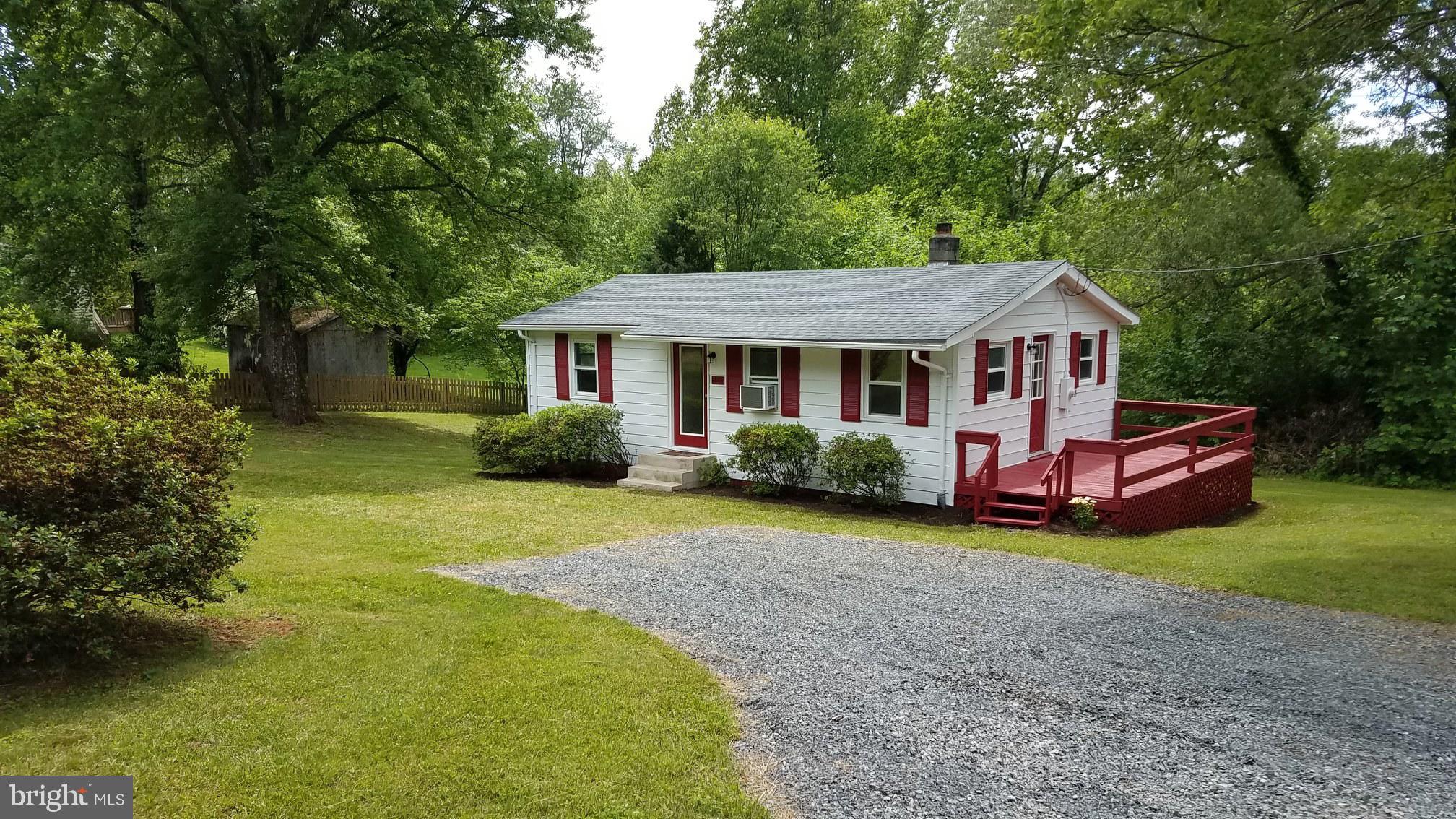 Welcome home to 14378 Shanktown Road!