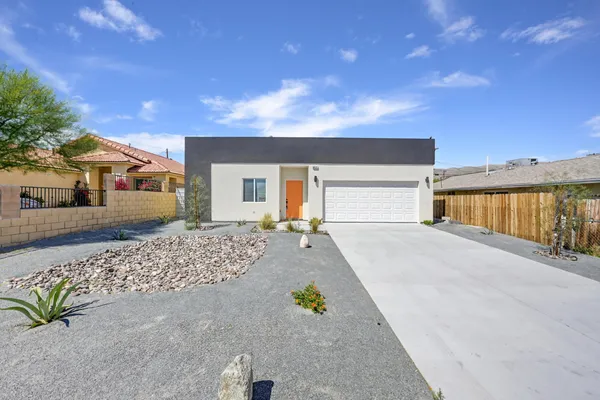 $2,600 | 66-274 Hacienda Avenue, Desert Hot Springs, CA 92240