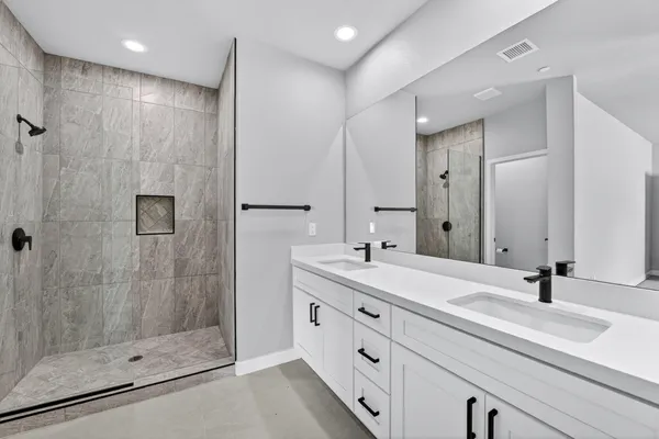 $2,600 | 66-274 Hacienda Avenue, Desert Hot Springs, CA 92240