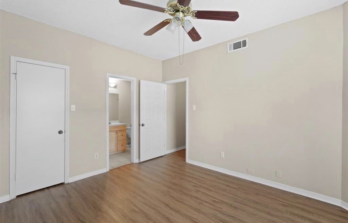 10164 Oakberry Street Houston, TX 77042 - Photo 7 of 8