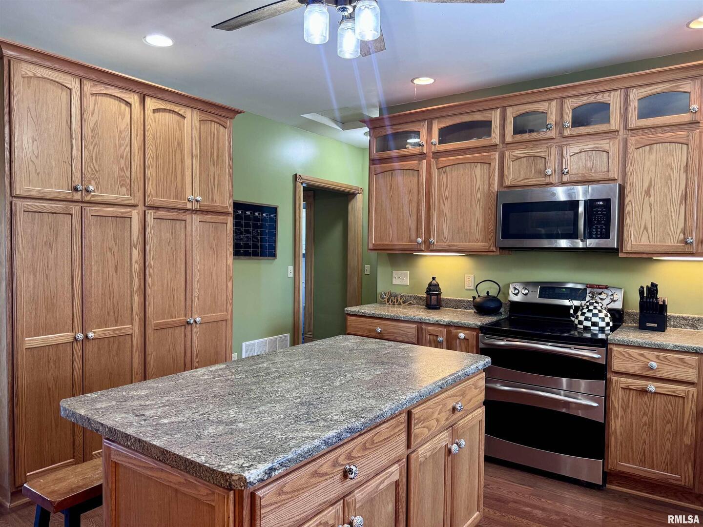 1415 4th Street Fulton, IL 61252 - Photo 35 of 58