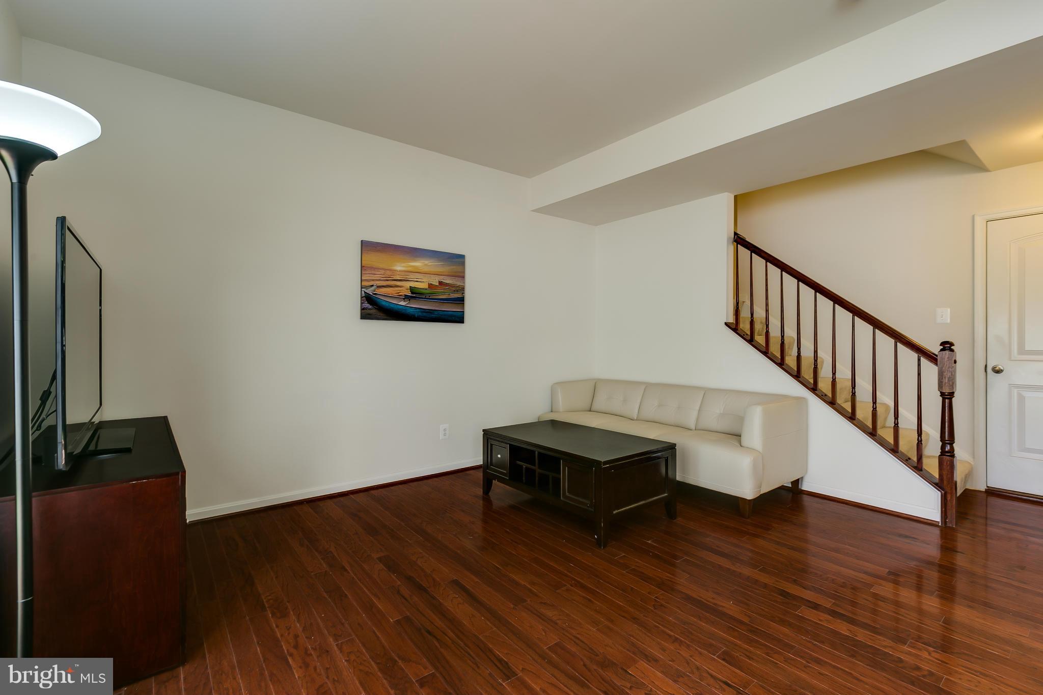 22688 Flowing Spring Square Ashburn, VA 20148 - Photo 17 of 30 Interior (General)