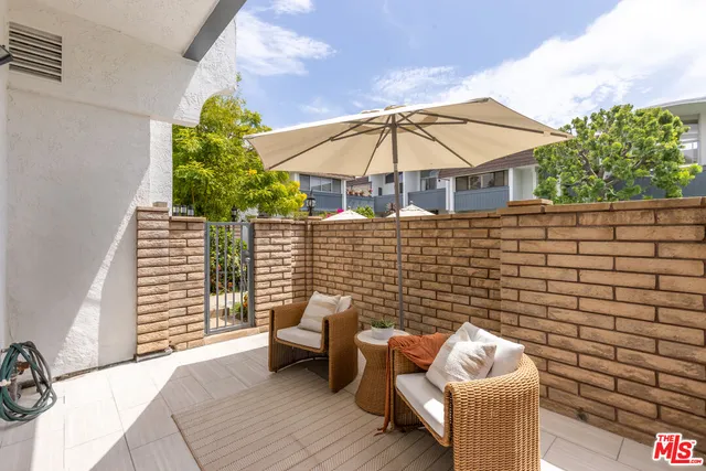 $1,250,000 | 13230 Fiji Way, Unit B, Marina del Rey, CA 90292