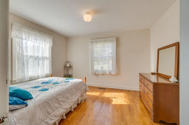 $155,000 | 185 Banjo Drive, Hiltons, VA 24258