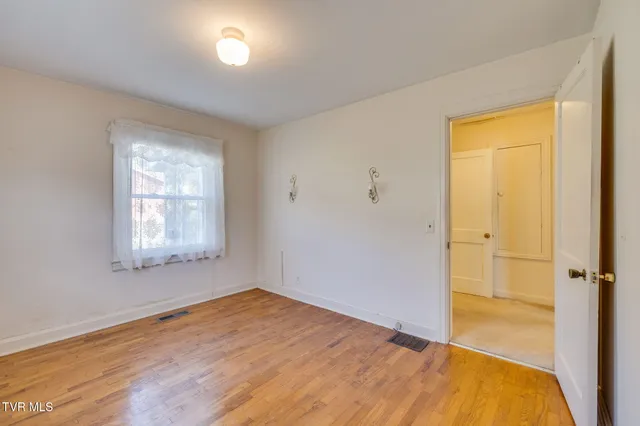 $155,000 | 185 Banjo Drive, Hiltons, VA 24258