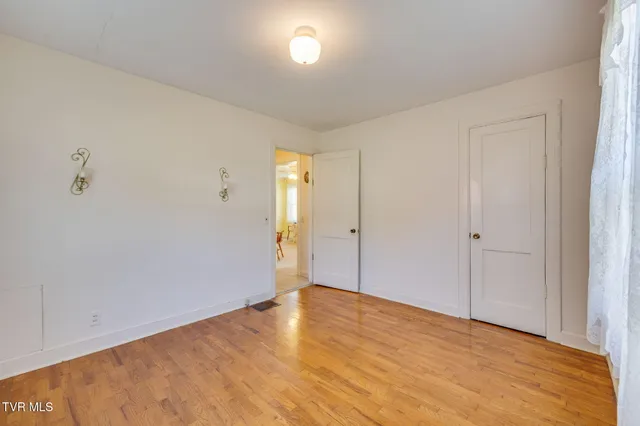 $155,000 | 185 Banjo Drive, Hiltons, VA 24258