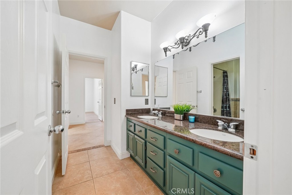 12232 Brianwood Drive Riverside, CA 92503 - Photo 36 of 80