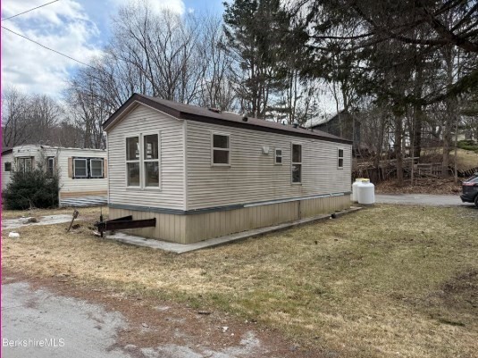 40 Albany Road, Unit 3 West Stockbridge, MA 01266 - Photo 2 of 14