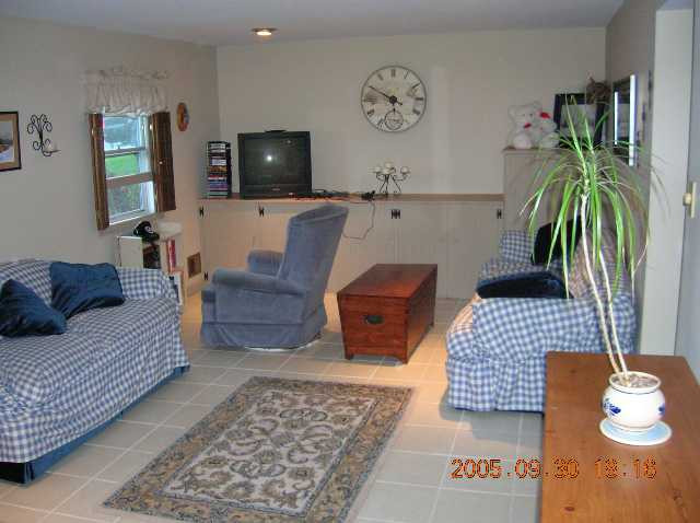 42 Abby Road Colonie, NY 12110 - Photo 3 of 8 Photo 3
