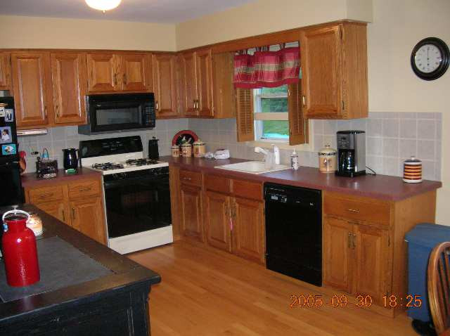42 Abby Road Colonie, NY 12110 - Photo 4 of 8 Photo 4