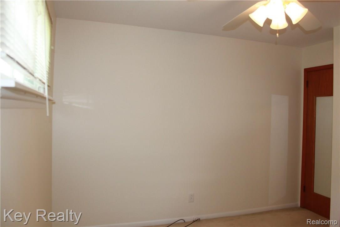 48771 Willis Road Belleville, MI 48111 - Photo 25 of 37 IMG_4958.JPG