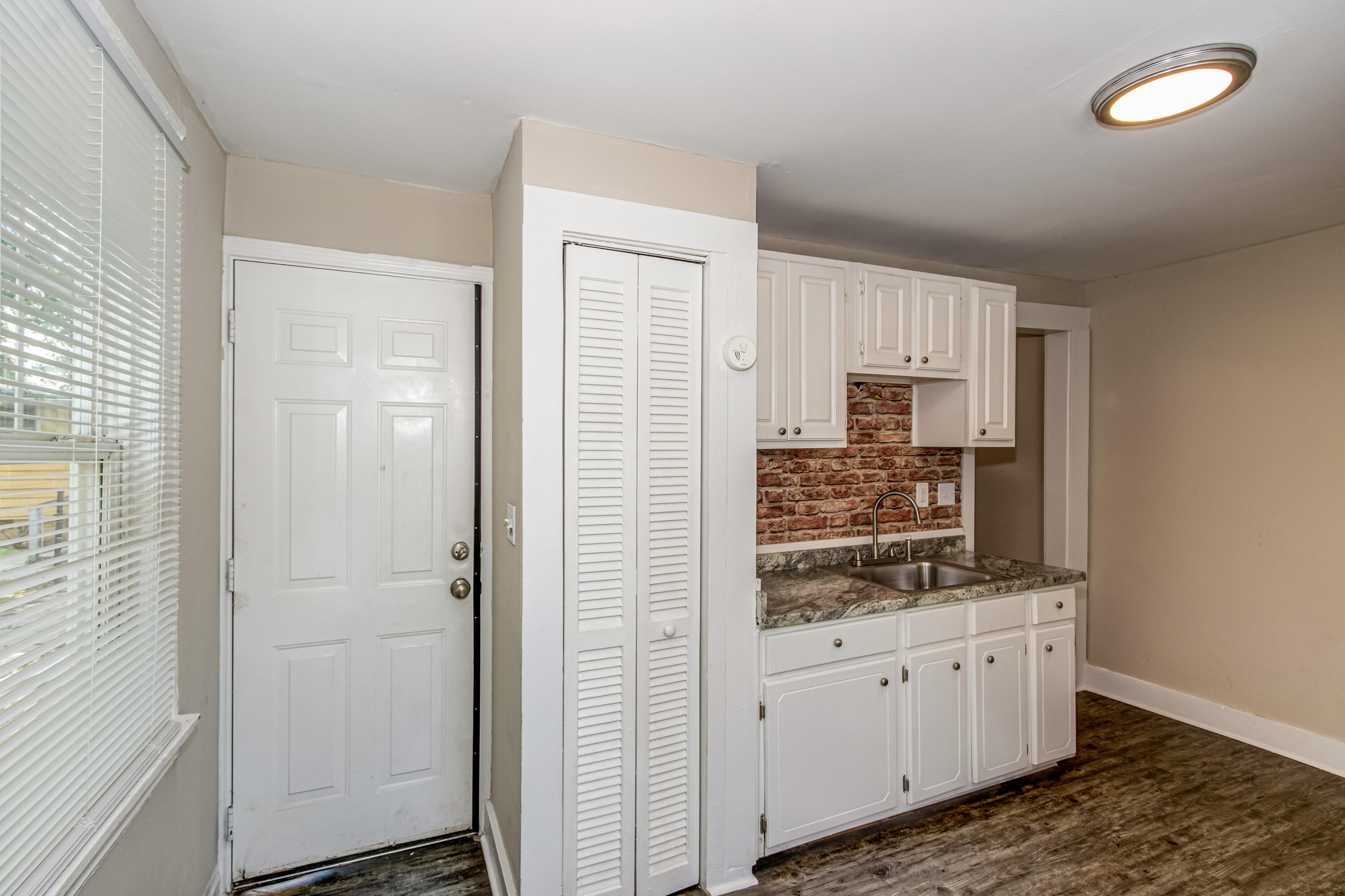 262 Walker Street Augusta, GA 30901 - Photo 8 of 25 Walker St, 262, Unit A-5