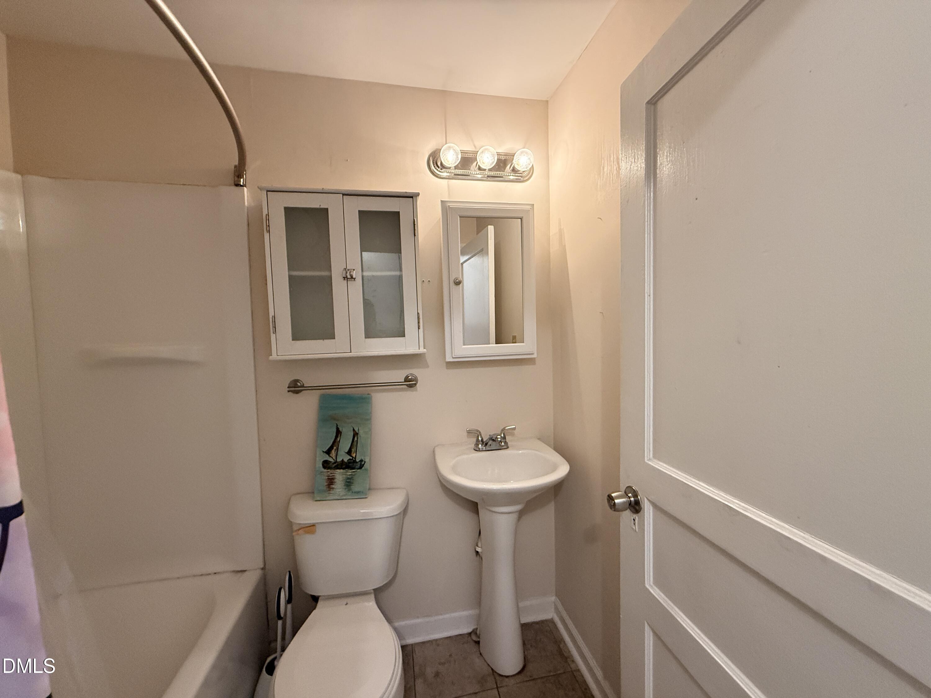 1268 Ridge Road Roxboro, NC 27573 - Photo 10 of 13 Bath