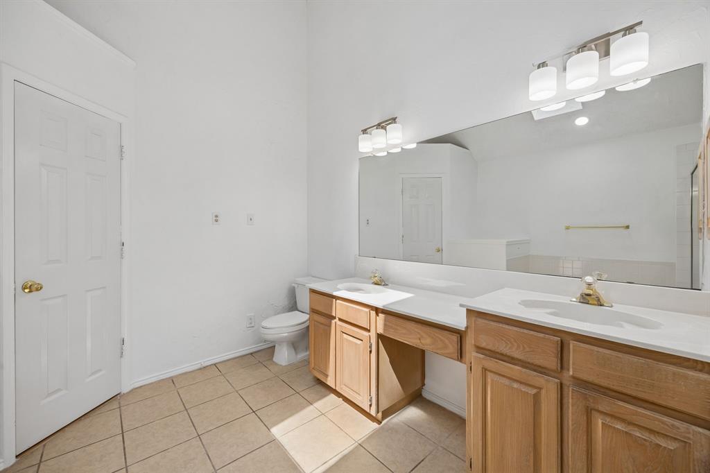 537 Raintree Circle Coppell, TX 75019 - Photo 16 of 31