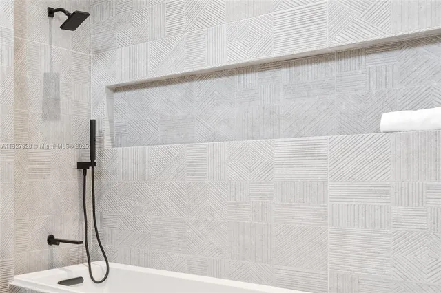 $5,600,000 | 1520 Southwest 149th Terrace, Fort Lauderdale, FL 33325