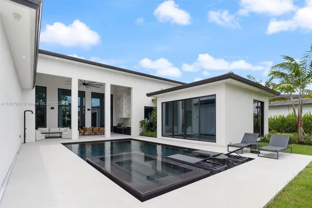 $5,600,000 | 1520 Southwest 149th Terrace, Fort Lauderdale, FL 33325