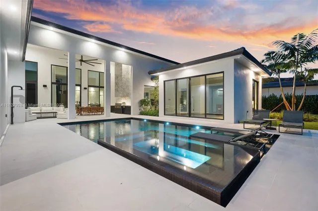 $5,600,000 | 1520 Southwest 149th Terrace, Fort Lauderdale, FL 33325