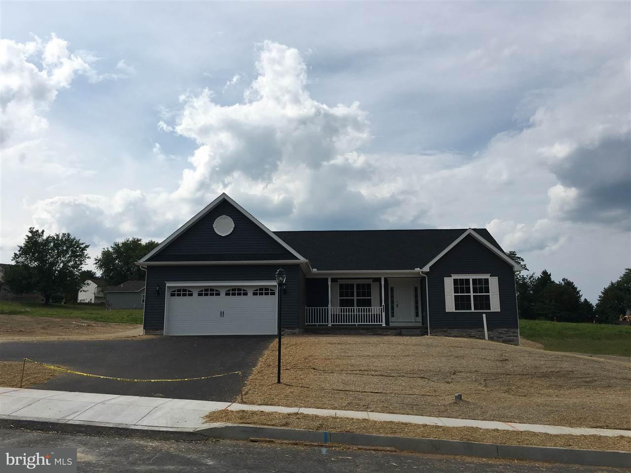 885 Friar Run, Unit 4 Hanover, PA 17331 - Photo 1 of 1 Gallery Image 1