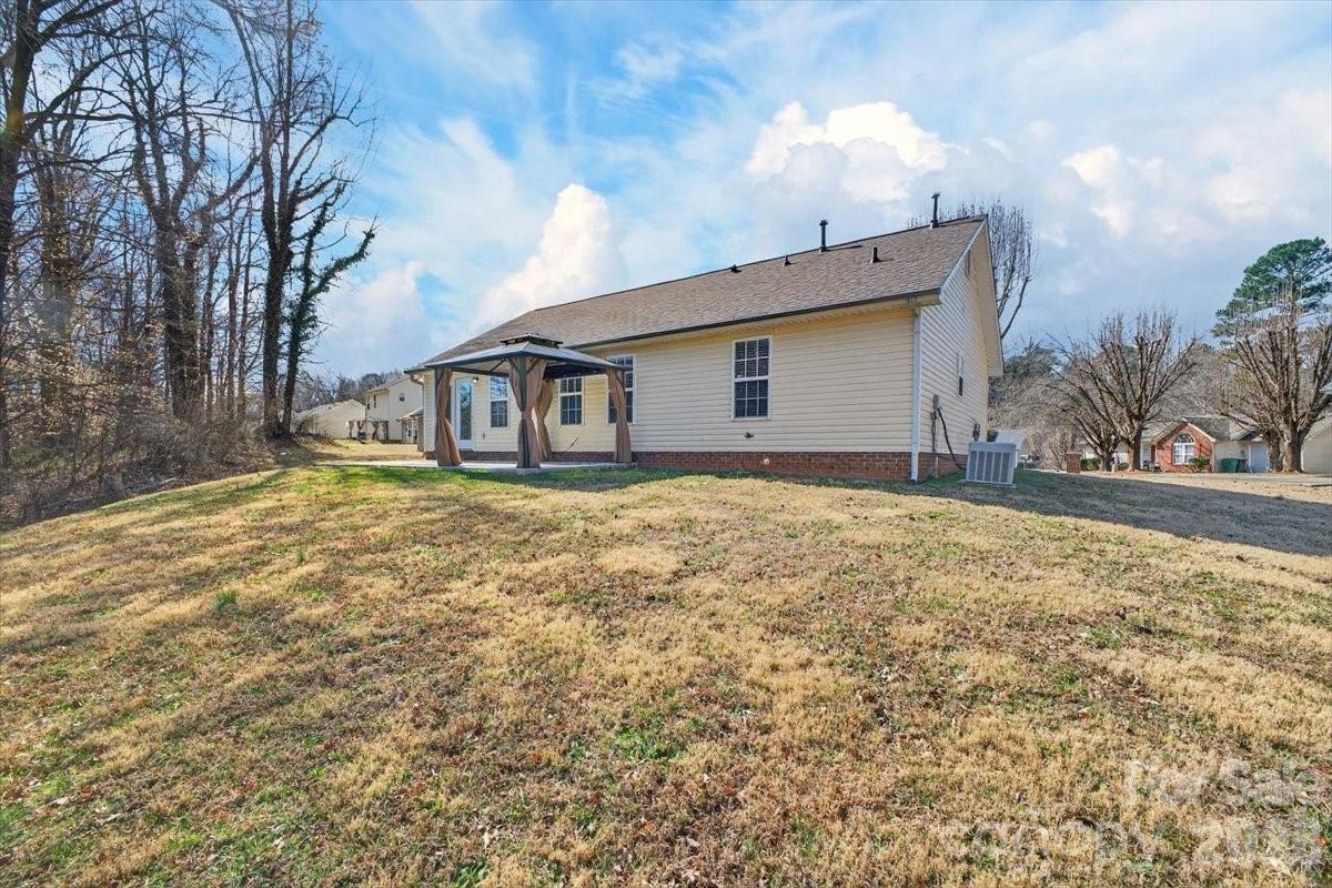 7124 Rumple Road Charlotte, NC 28262 - Photo 8 of 47 Gallery Image 8