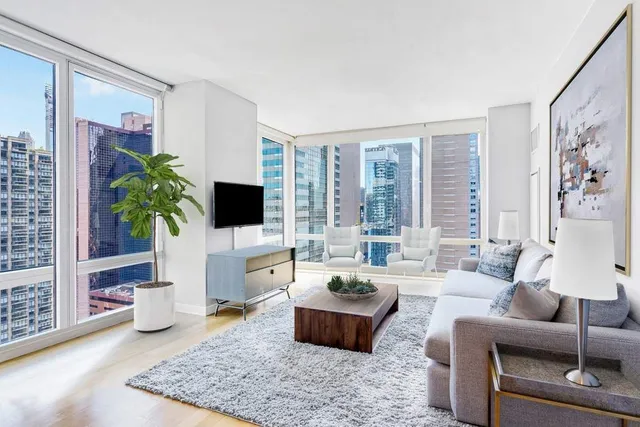 $1,949,000 | 247 West 46th Street, Unit 3205 | Theater District