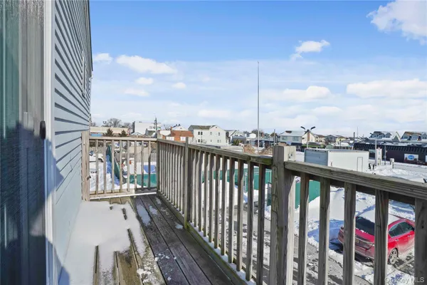$318,000 | 825 South Ocean Avenue, Unit 2, Freeport, NY 11520