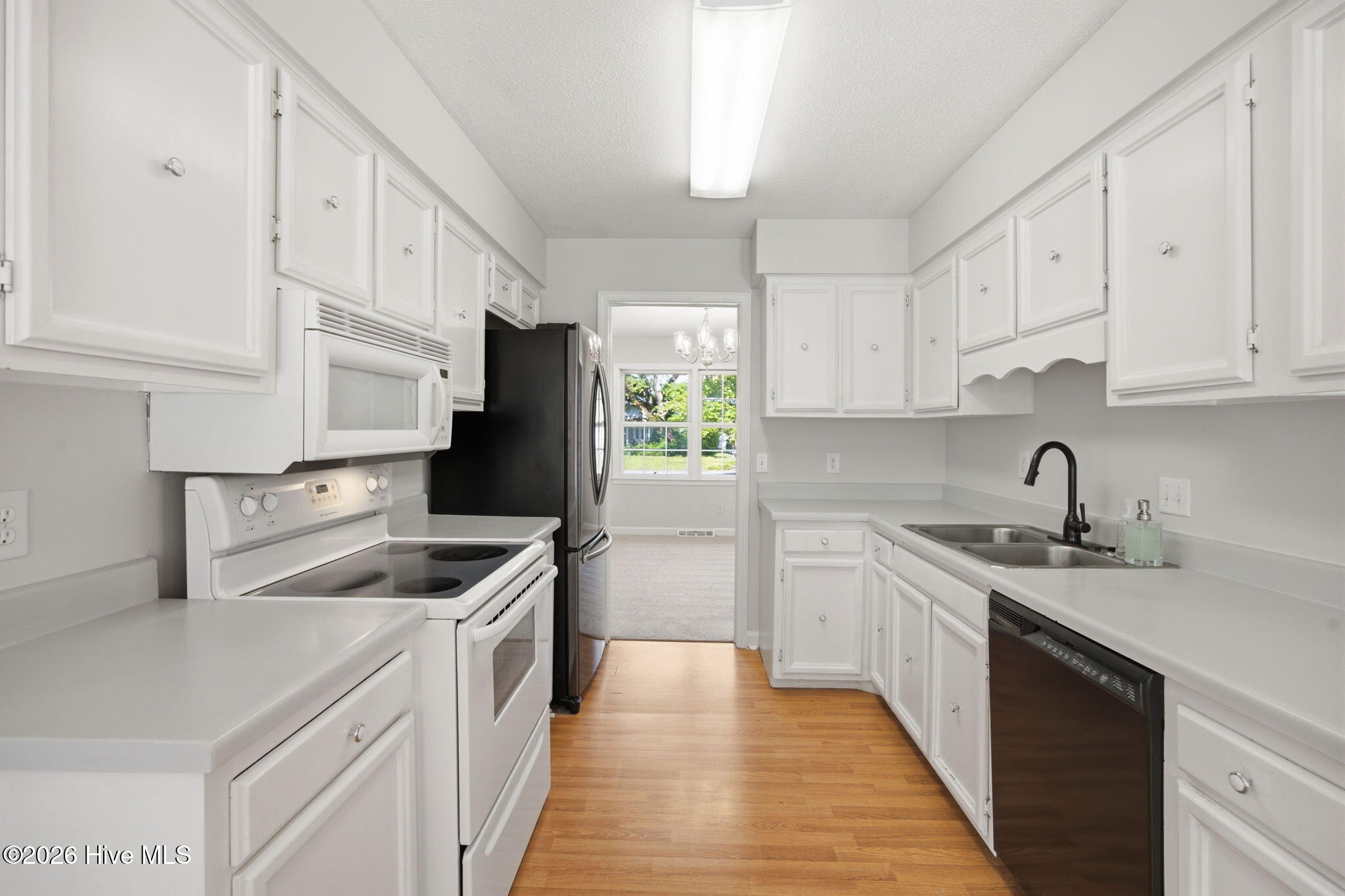 306 West Blackbeard Road Wilmington, NC 28409 - Photo 18 of 53