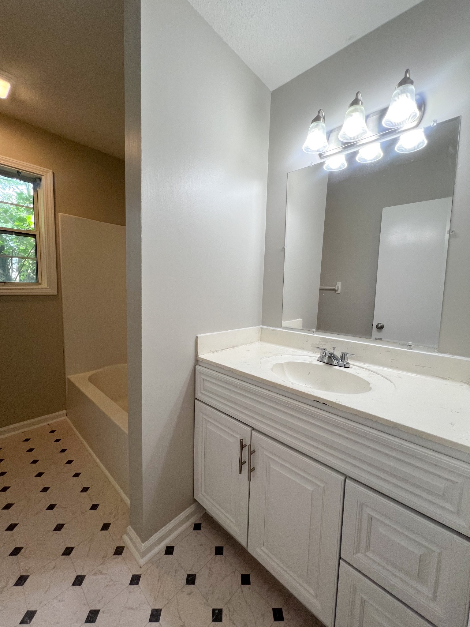 3816 Trenton Road Clarksville, TN 37040 - Photo 19 of 27