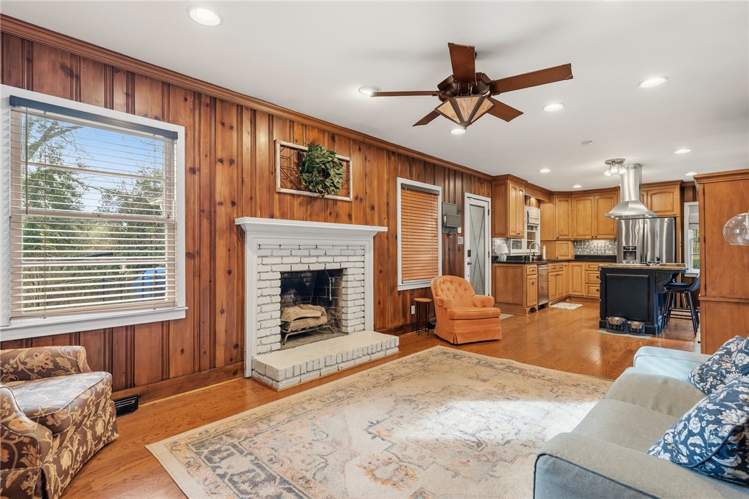 210 Forest Hill Drive Anderson, SC 29621 - Photo 10 of 31