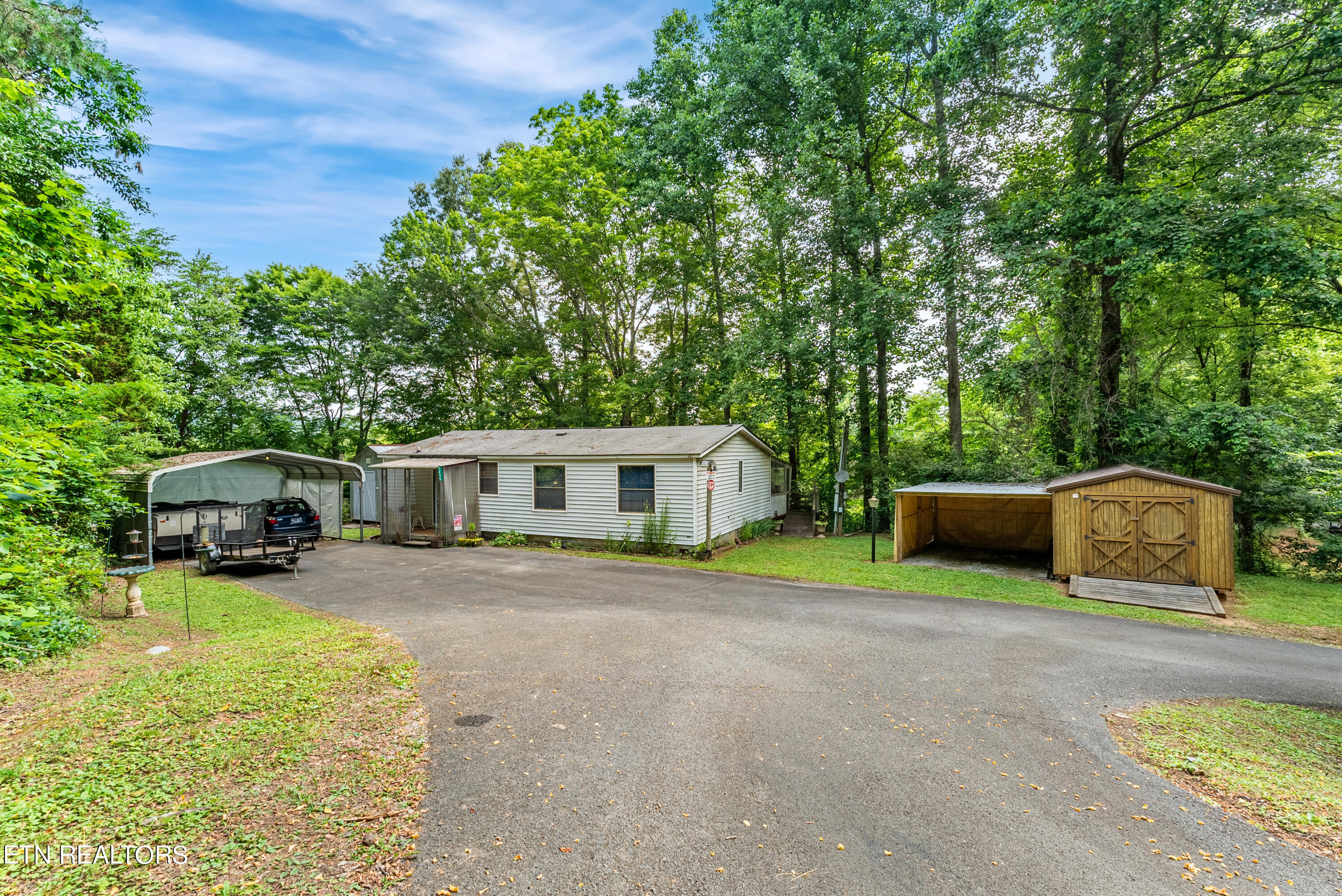 1245-1239 Ridgeview Drive Clinton, TN 37716 - Photo 3 of 55 DSC05766-HDR