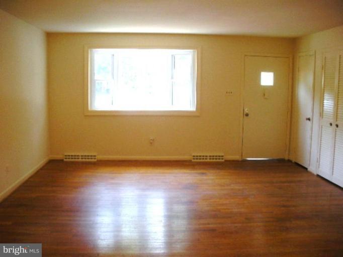 6777 Amherst Road Bryans Road, MD 20616 - Photo 2 of 12 Living Room