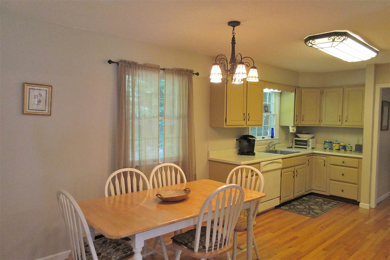 617 Colonial Drive Rutland Town, VT 05701 - Photo 6 of 15