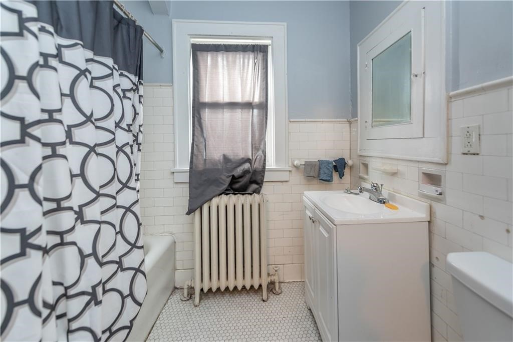 911 Lake Avenue Rochester, NY 14613 - Photo 14 of 18