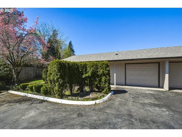 $259,900 | 3611 Northeast 45th Street, Vancouver, WA 98661