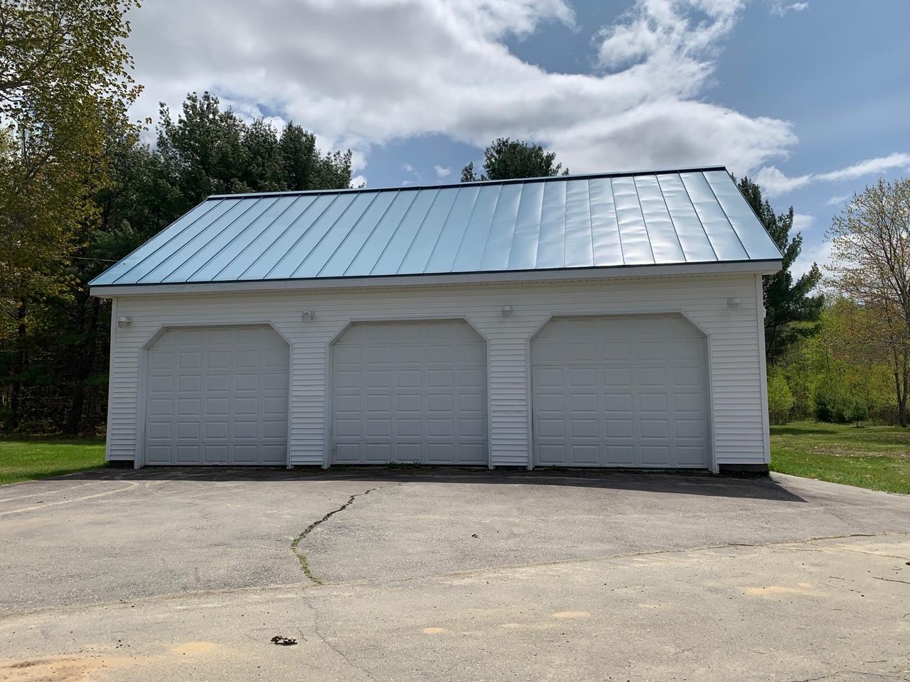 930 Abbott Road Winslow, ME 04901 - Photo 2 of 26 2 Detached 3 car garage with storage abo