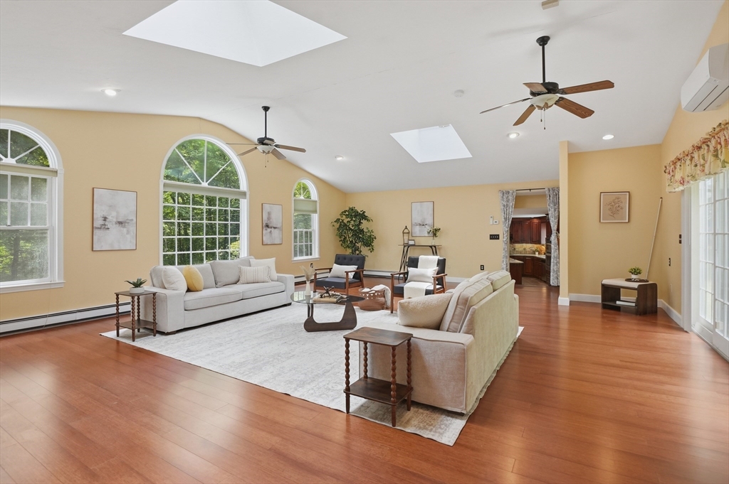 74 High Street Upton, MA 01568 - Photo 10 of 40